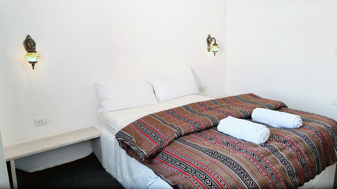 Petra Bedouin Bed And Breakfast วาดี มูซา ภายนอก รูปภาพ